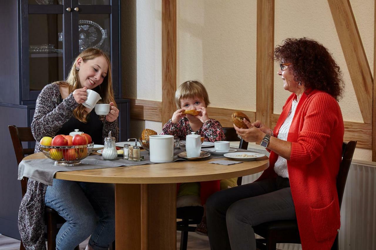 Gasthaus Mester Oedingen Esterno foto